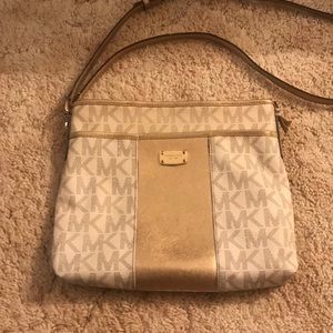 Michael Kors purse